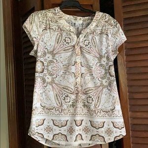 Beautiful and comfy blouse